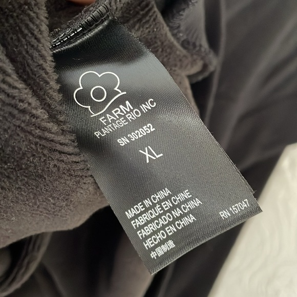 FARM RIO Warm Welcome Sweatshirt - Picture 7 of 9